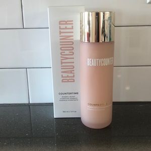 BRAND NEW IN THE BOX BeautyCounter Countertime Hydrating Essence